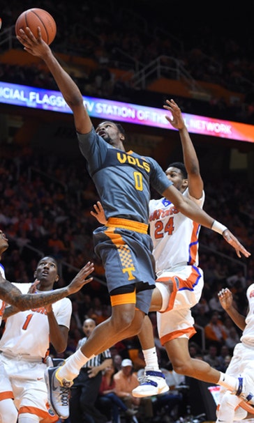 Tennessee's Punter emerges as 1 of nation's prolific scorers